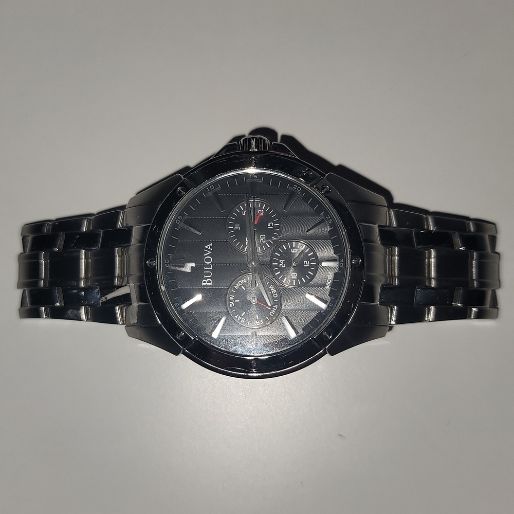 Bulova Mens Silver watch - Picture 4 of 4